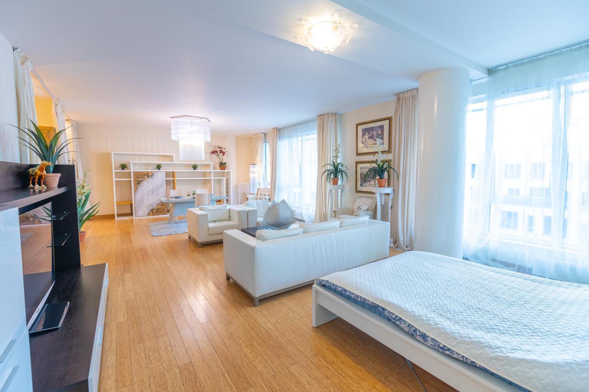 Royal Whith Free Parking Apartamento *